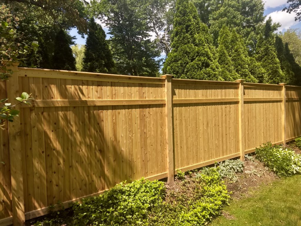 Cedar-Fence-with-Top-Board-1024x768