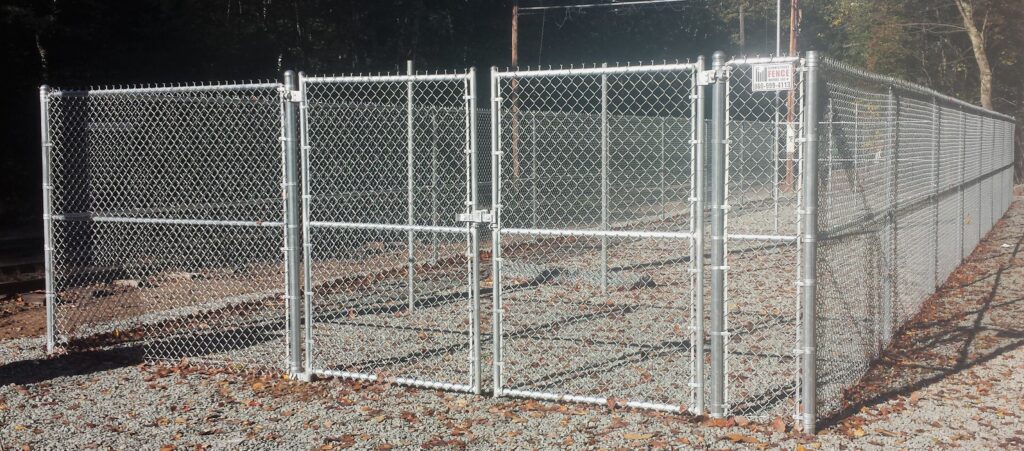 SLIDER - 7_ H Galvanized Chain Link Fence