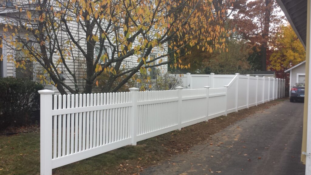 Solid White Privacy Vinyl Transition Into Picket